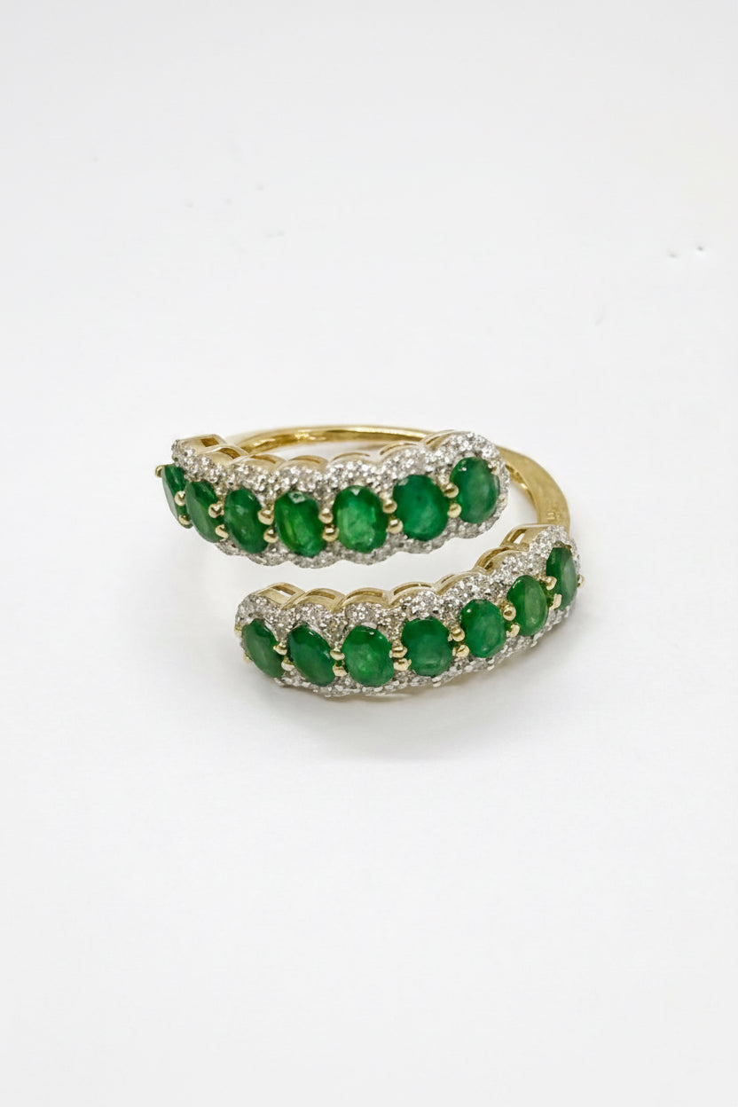 Emerald vibes ring