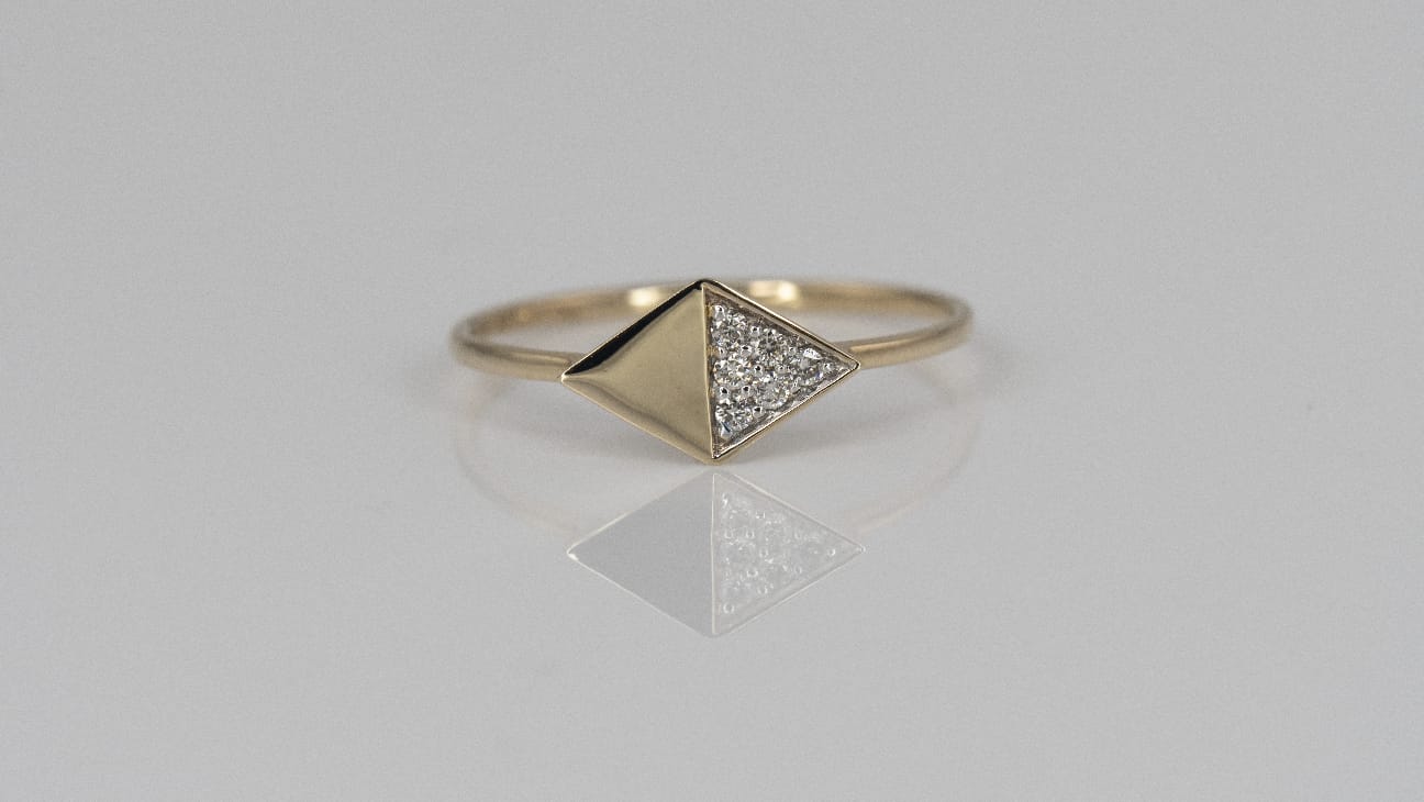 DIAMOND SHAPE RING