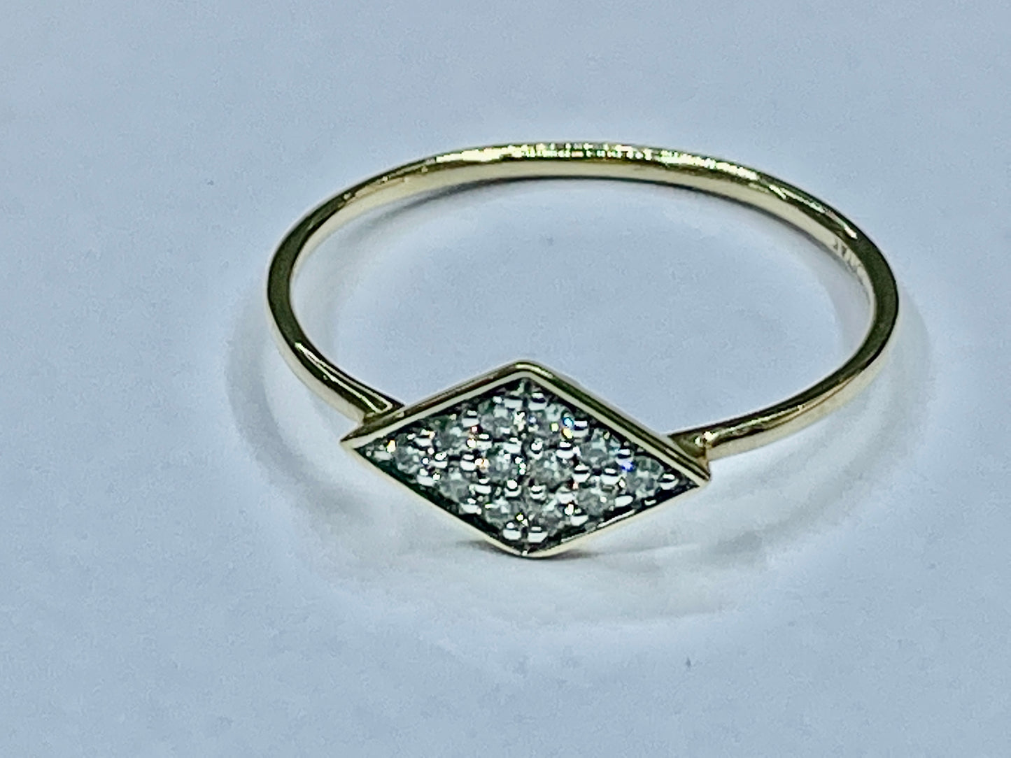 DIAMOND SHAPE RING