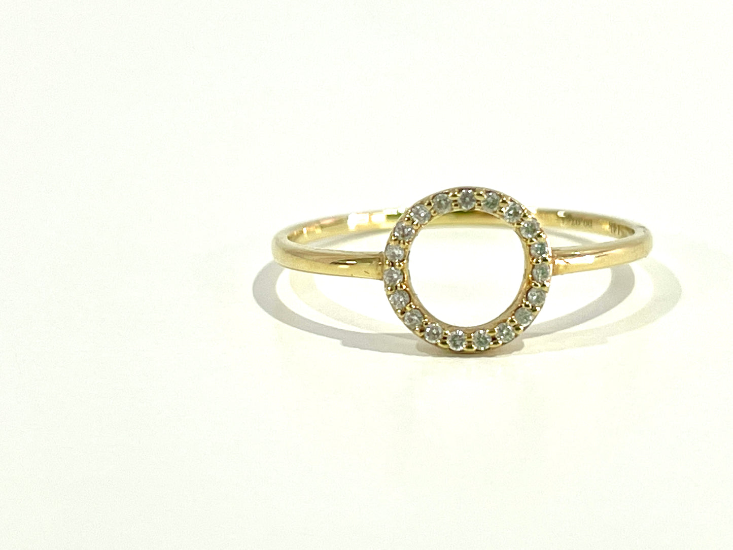 Round Diamonds Rings